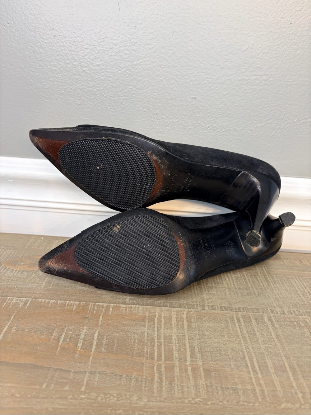 Sergio Rossi Women’s Vintage Black Pointy Toe High Heel Pumps, Size 35 (5 US) - Picture 7 of 8